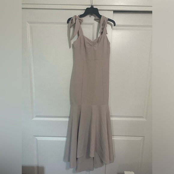 Show me your mumu Barcelona Ruffle Dress - Picture 4 of 8